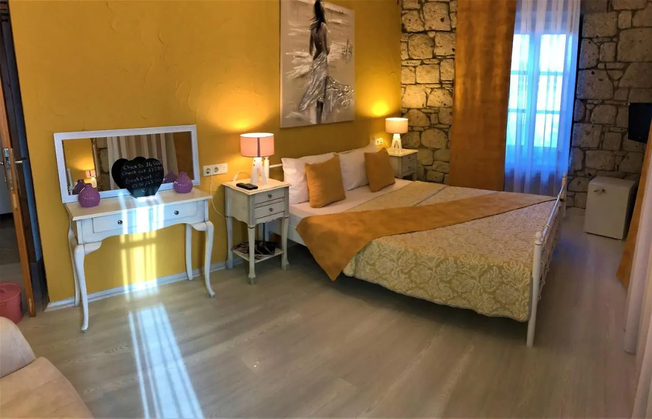 Adres Alaçatı Otel