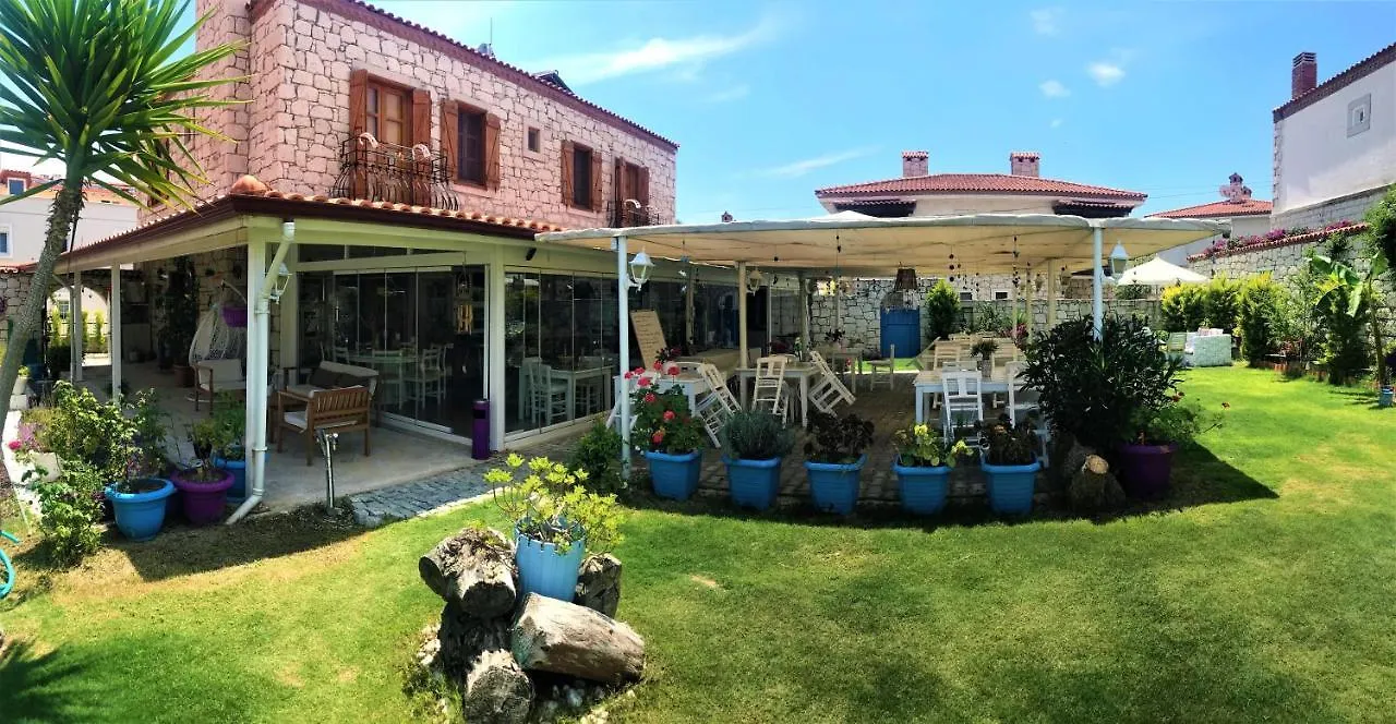 Adres Alaçatı Otel