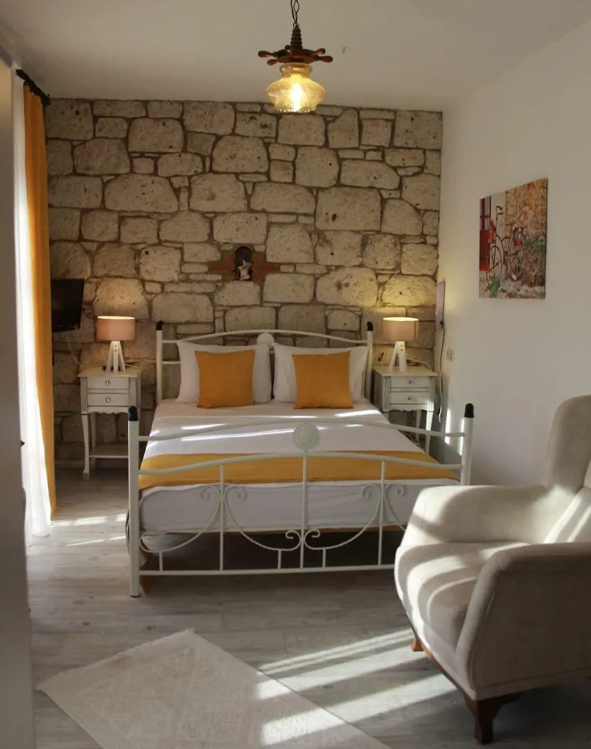 Adres Alaçatı Otel
