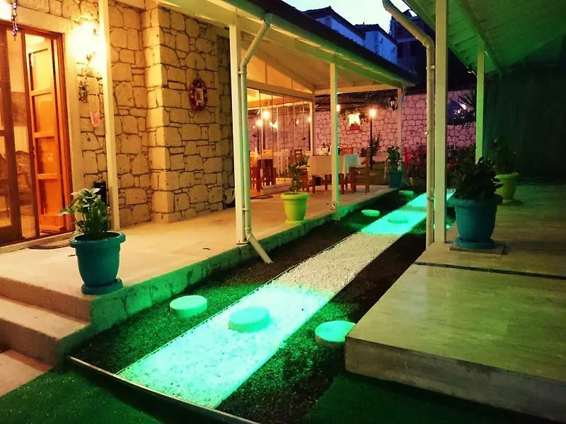 Adres Alaçatı Otel